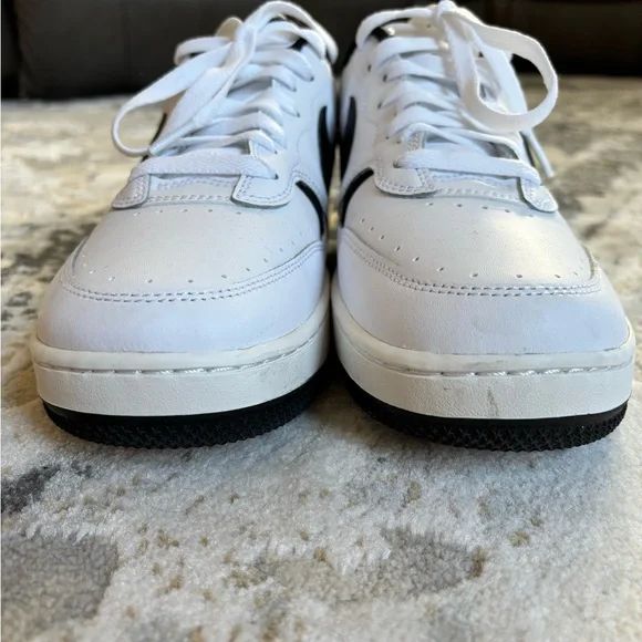 Nike Gamma Force Sneakers - Picture 4 of 4